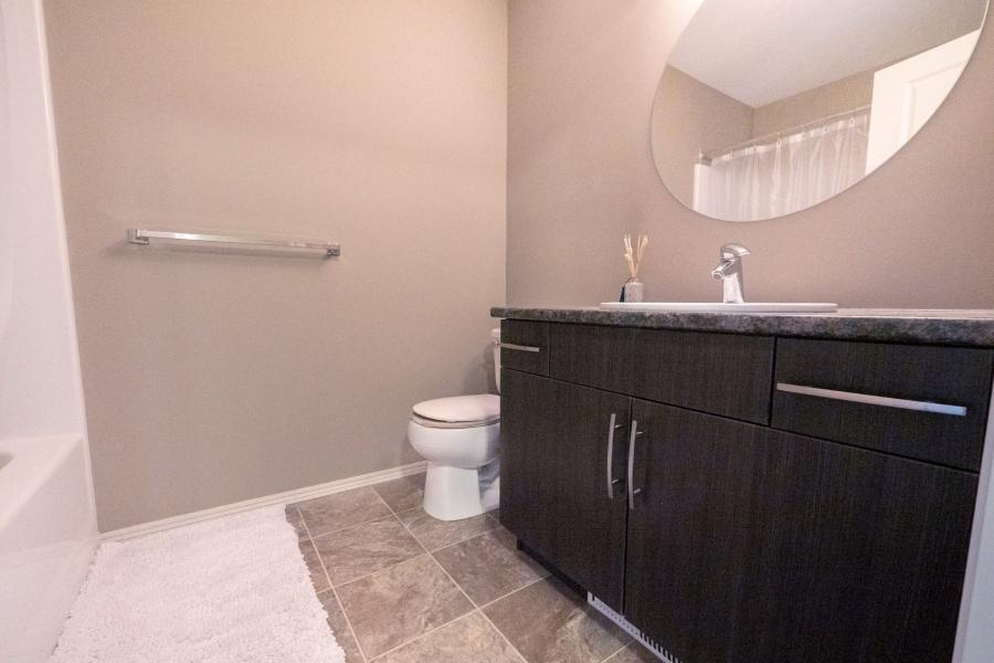 407-15 Bridgeland Dr S